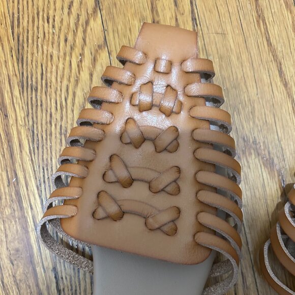 Old Navy Tan Hurache Slip-on sandals - Size 7 - Picture 3 of 6